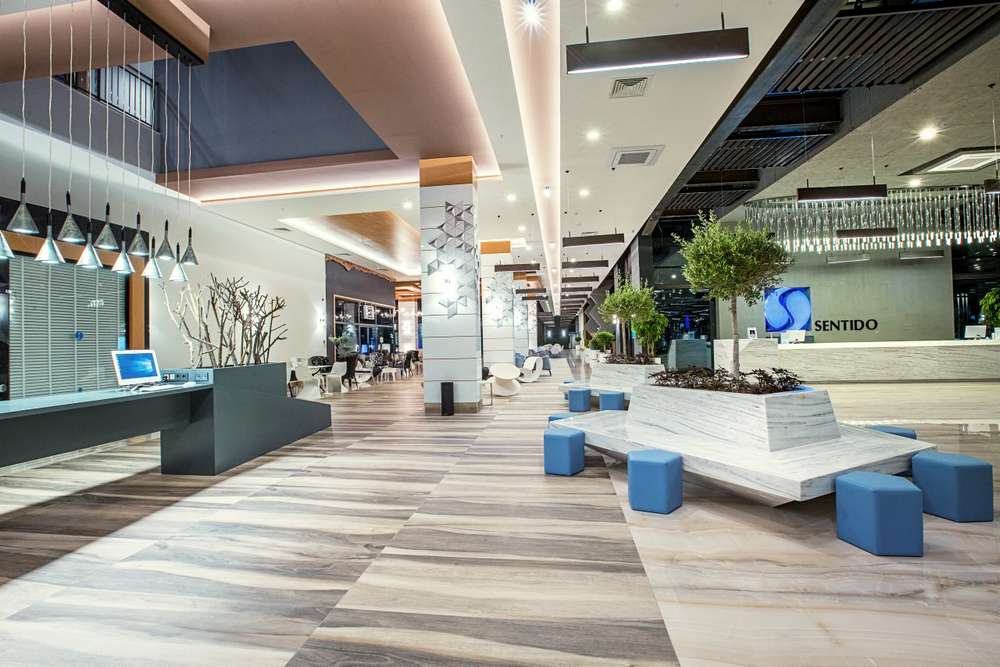 cheap resort hotels to Spend holiday with family