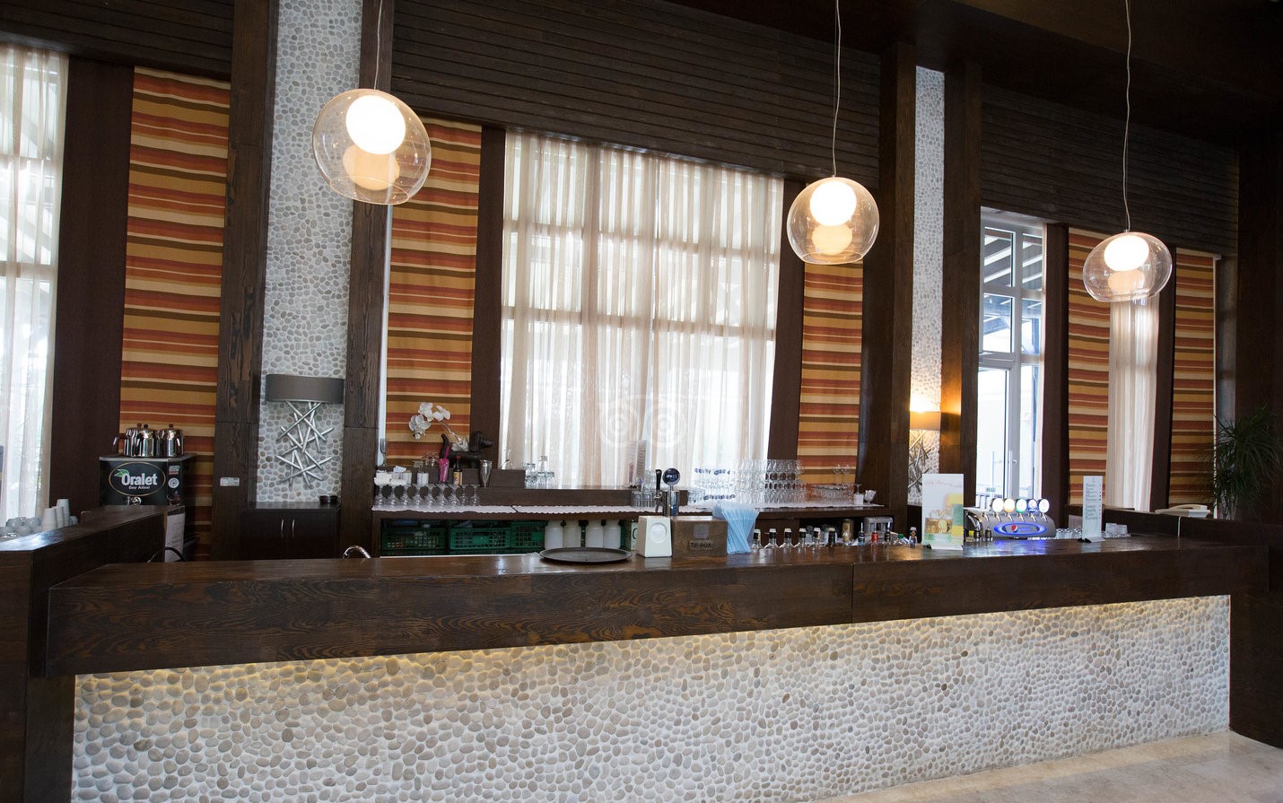 cheap resort hotels to Spend holiday with family