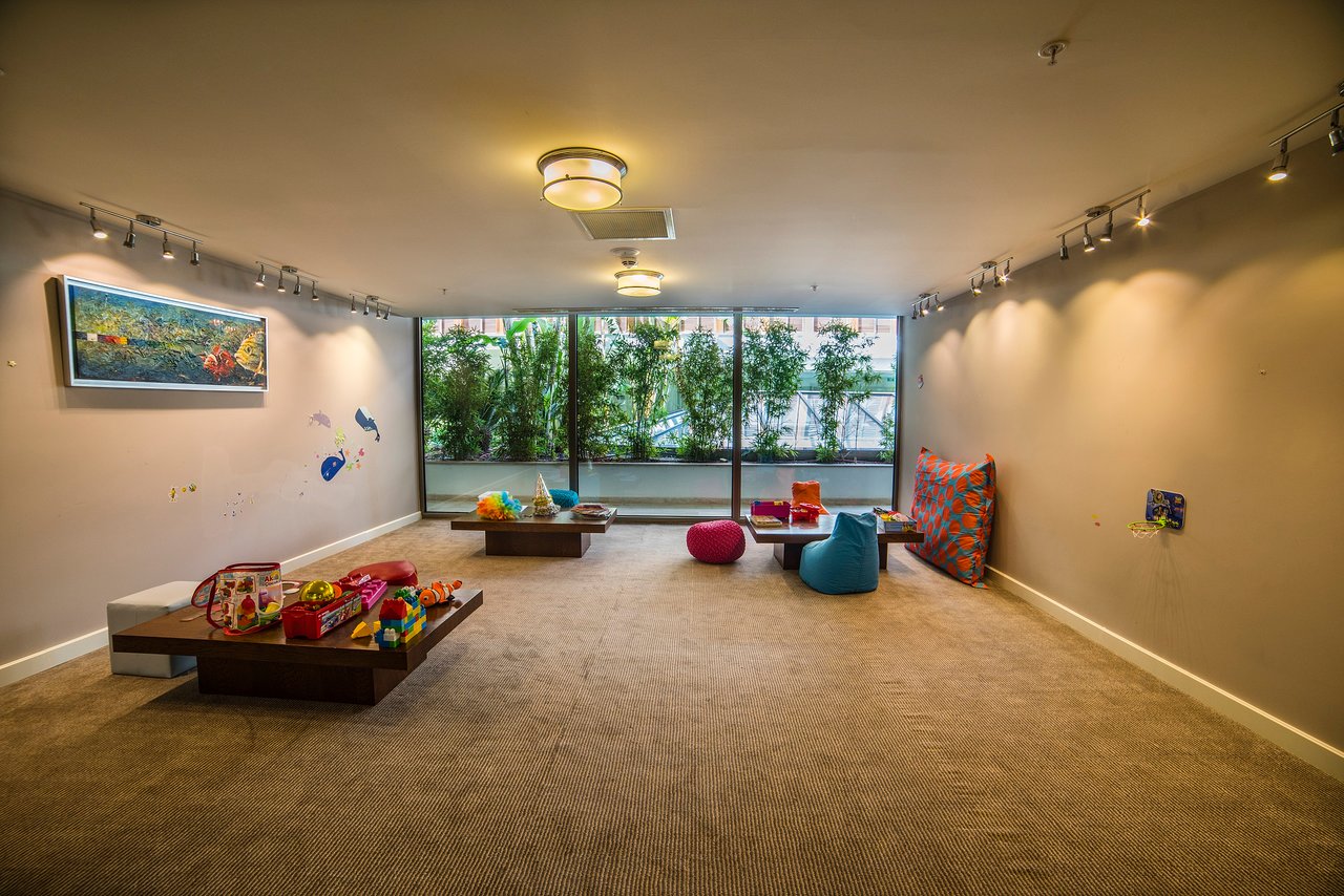 cheap resort hotels to Spend holiday with family