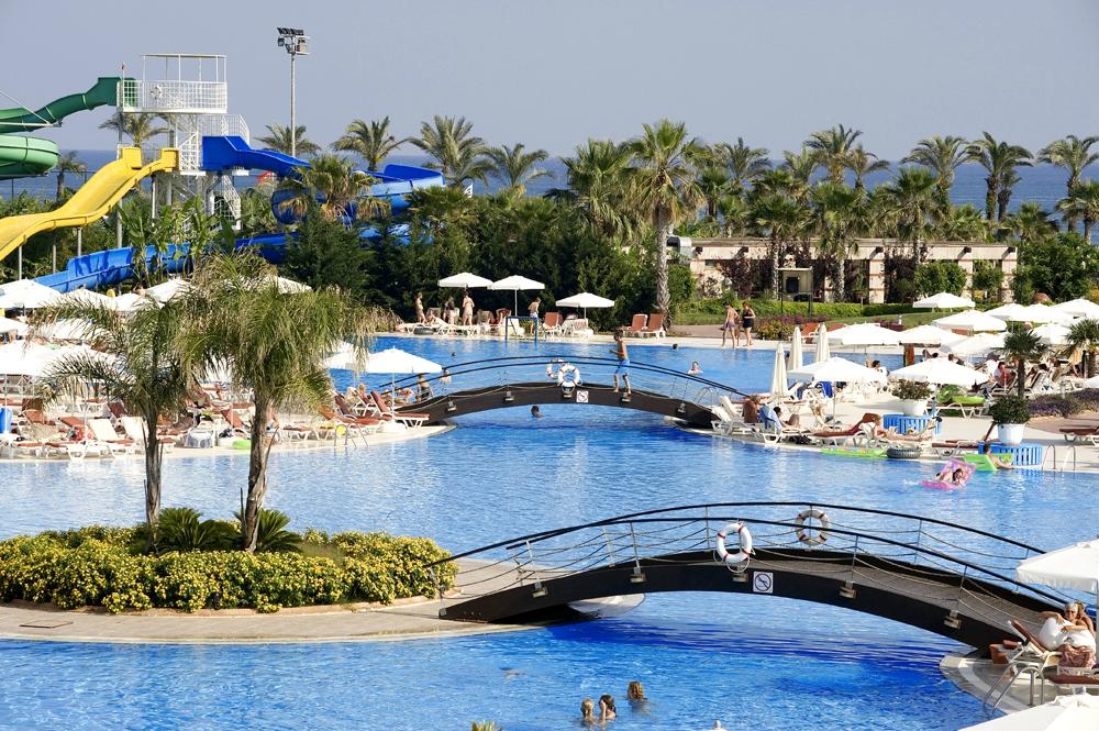 cheap resort hotels in Turkey to Spend holiday with family