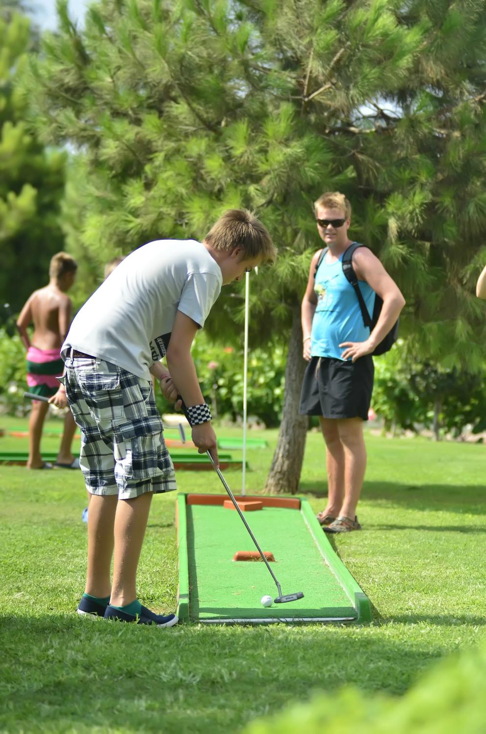 cheap resort hotels in Turkey to Spend holiday with family