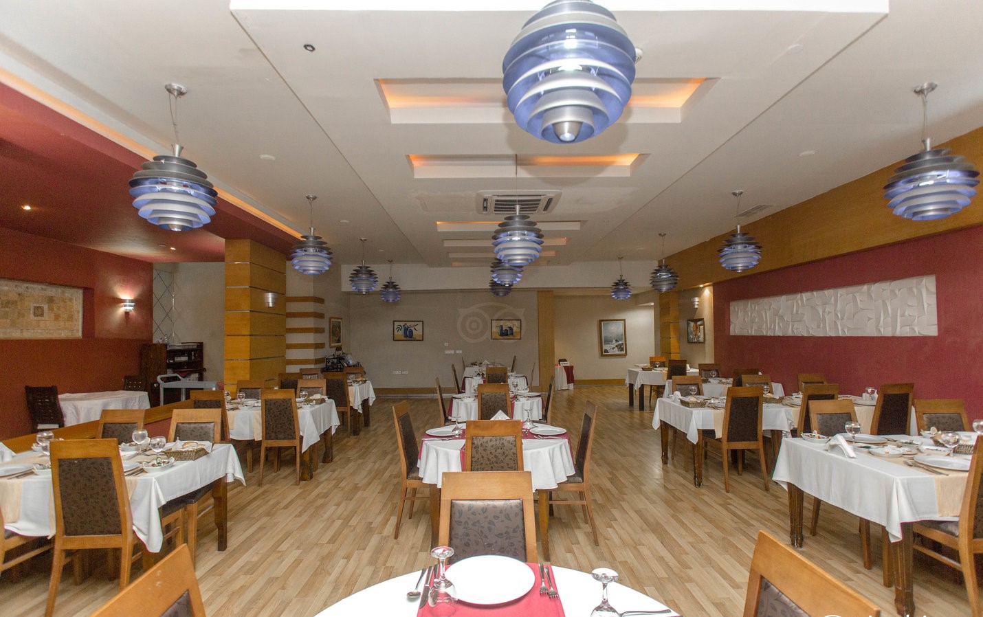 cheap resort hotels to Spend holiday with family