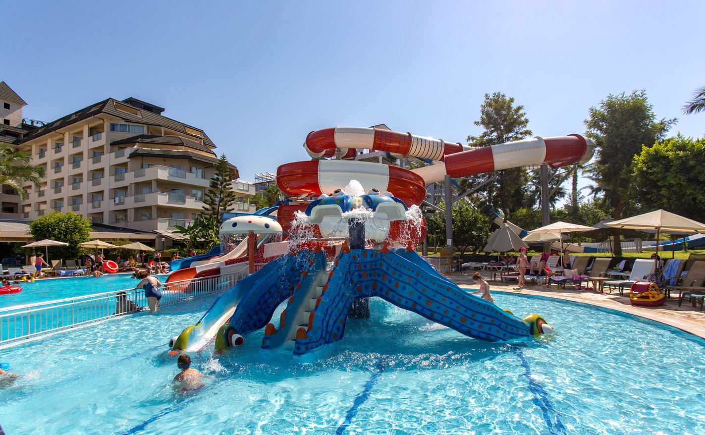 cheap resort hotels to Spend holiday with family