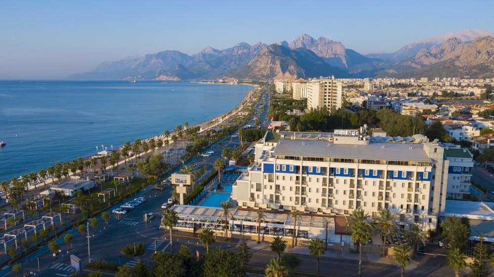 cheap resort hotels in Turkey to Spend holiday with family