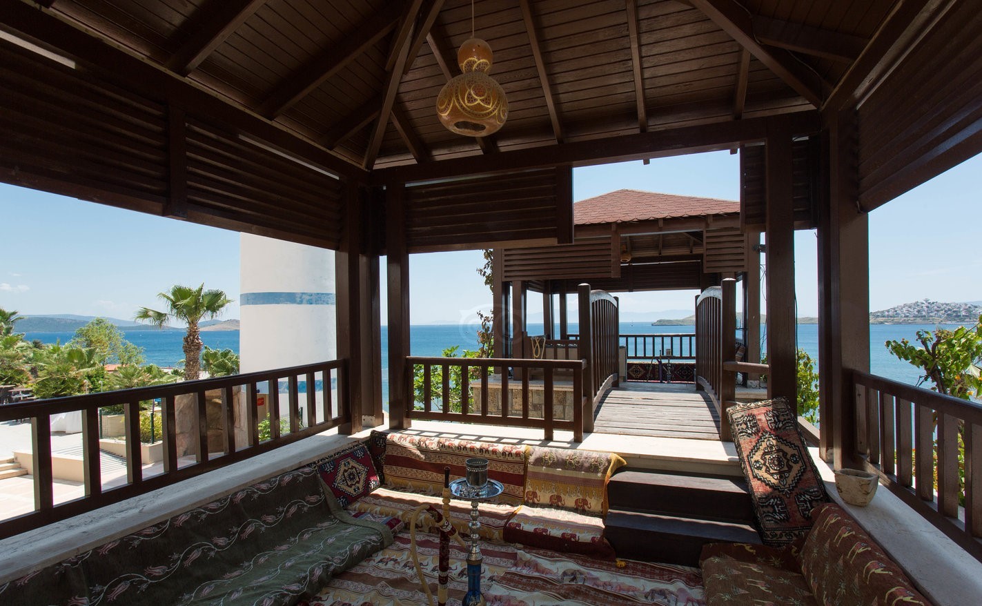 cheap resort hotels to Spend holiday with family