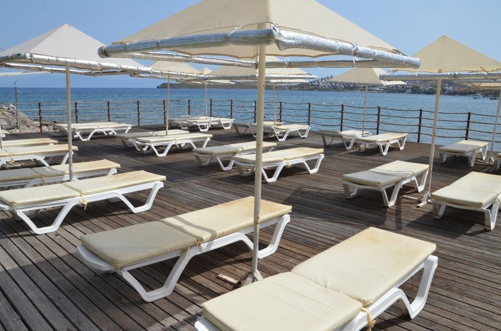 cheap resort hotels to Spend holiday with family