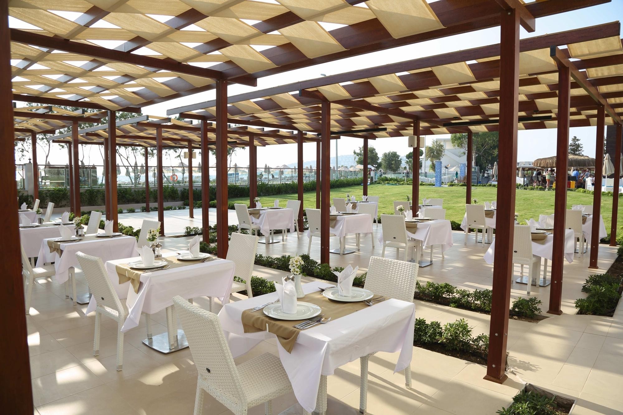 cheap resort hotels to Spend holiday with family