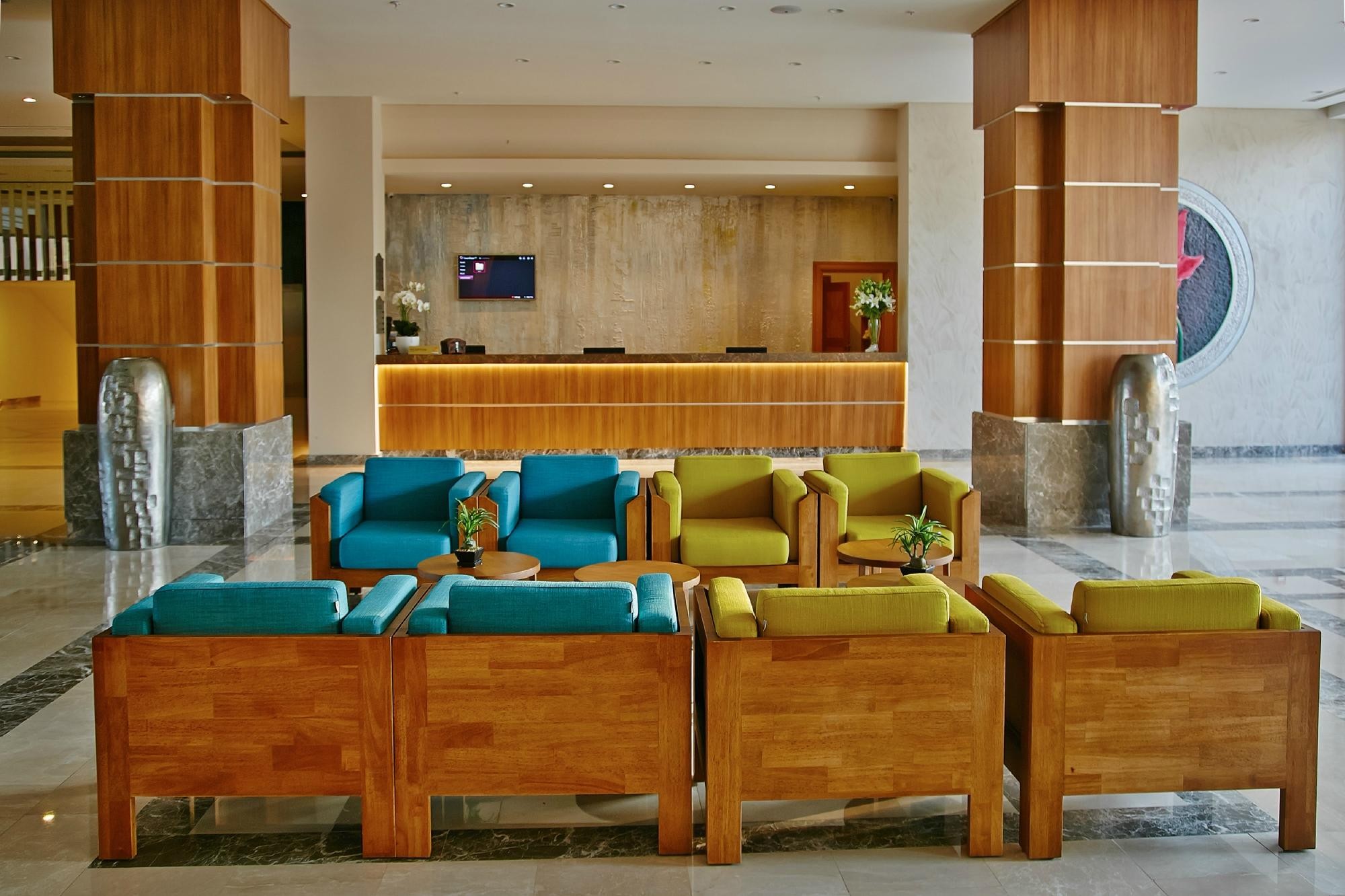 cheap resort hotels to Spend holiday with family