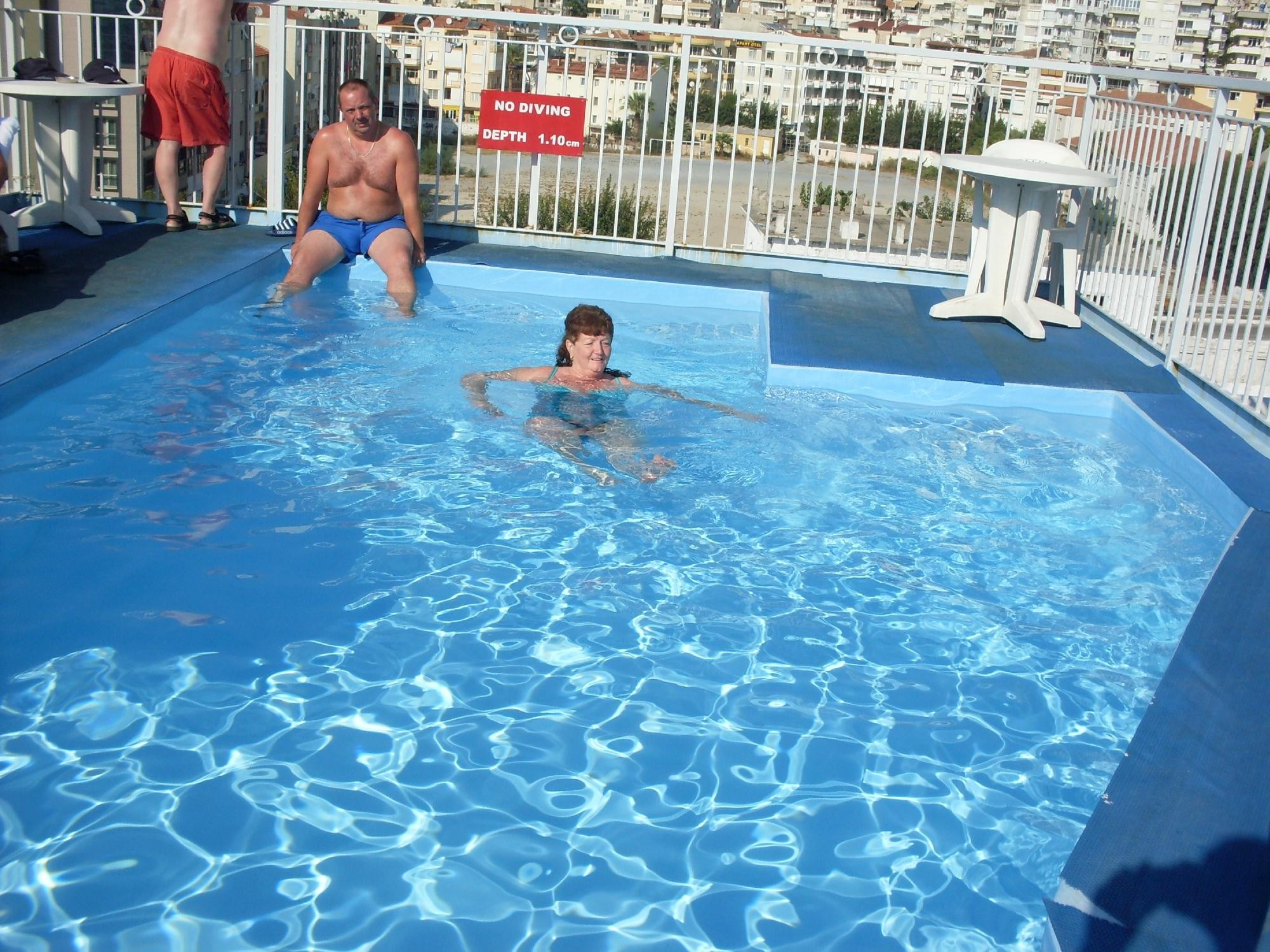  Istankoy Hotel Izmir Pool Area
