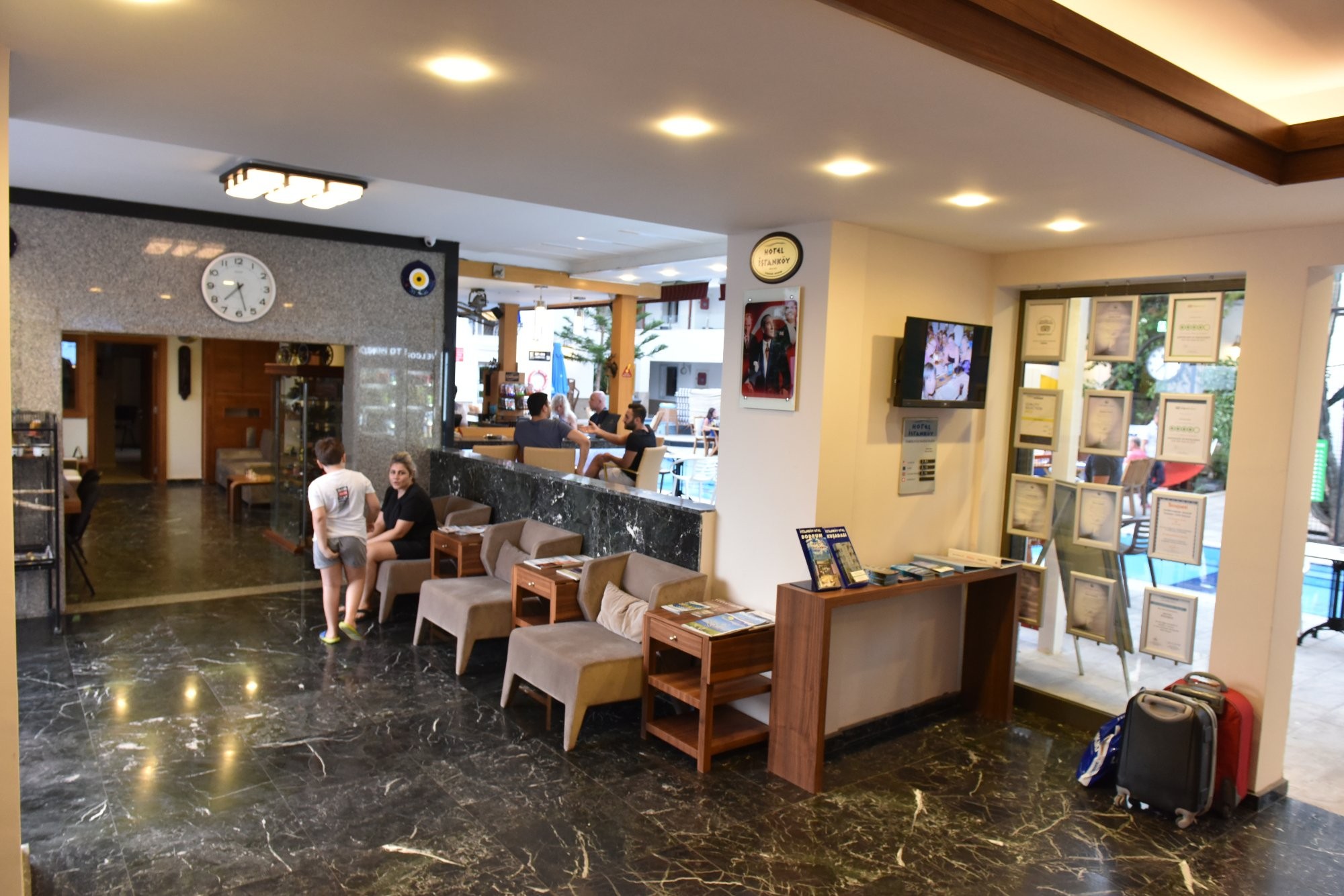 cheap resort hotels to Spend holiday with family