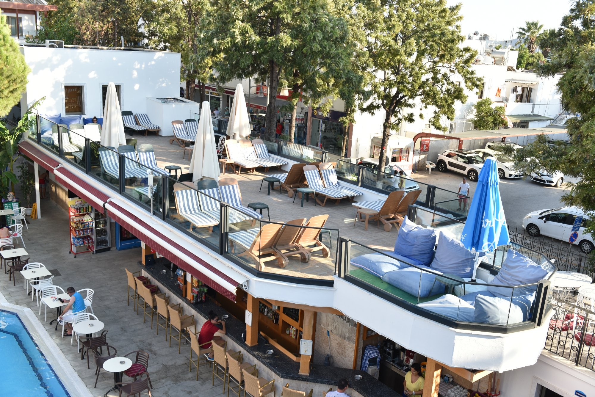 cheap resort hotels to Spend holiday with family