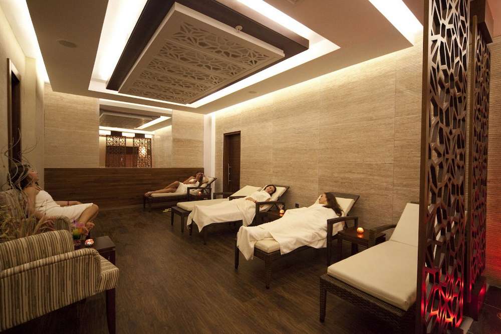 cheap resort hotels to Spend holiday with family