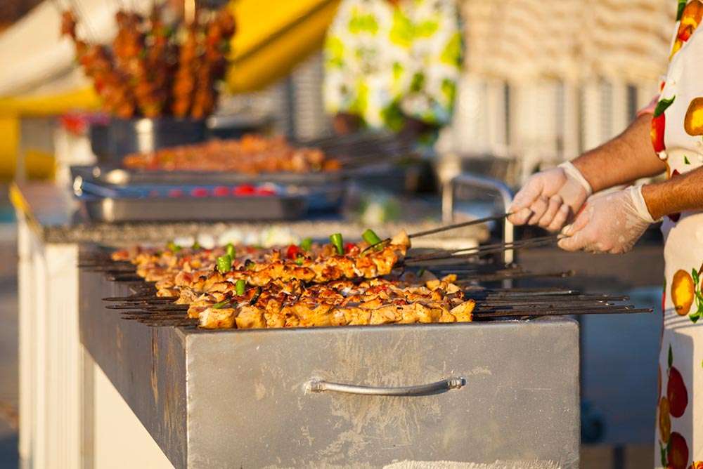 cheap resort hotels to Spend holiday with family