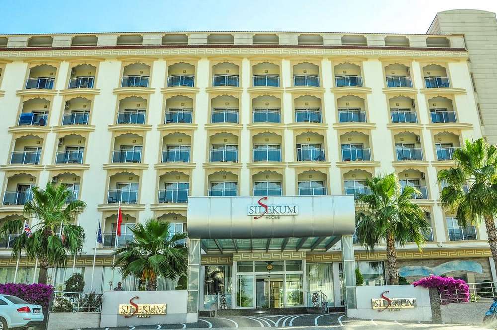 cheap resort hotels to Spend holiday with family