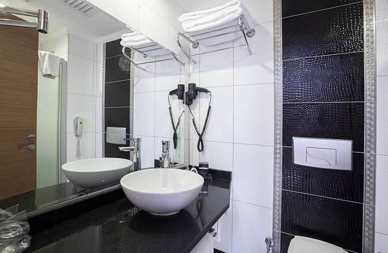 Sidekum Hotel Antalya Bathroom