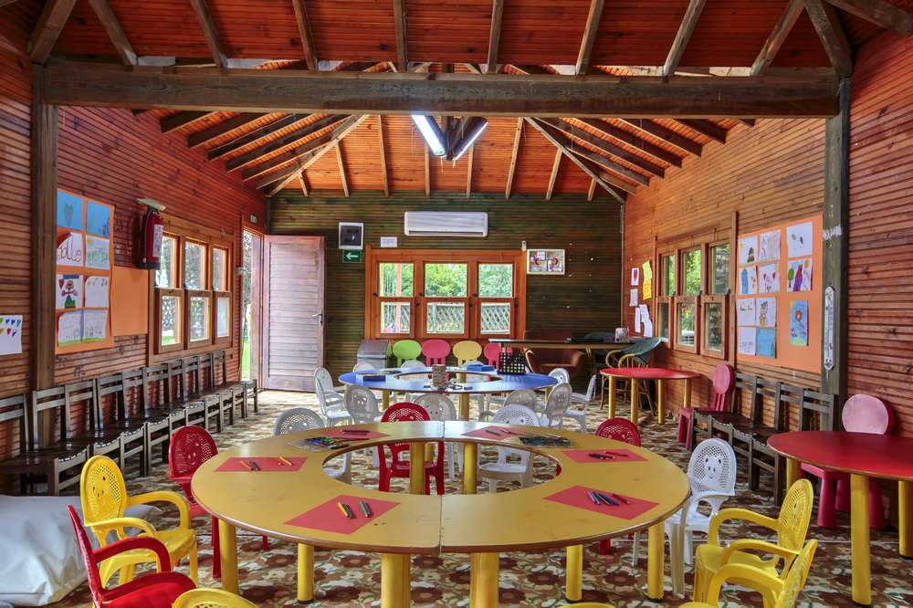 cheap resort hotels to Spend holiday with family