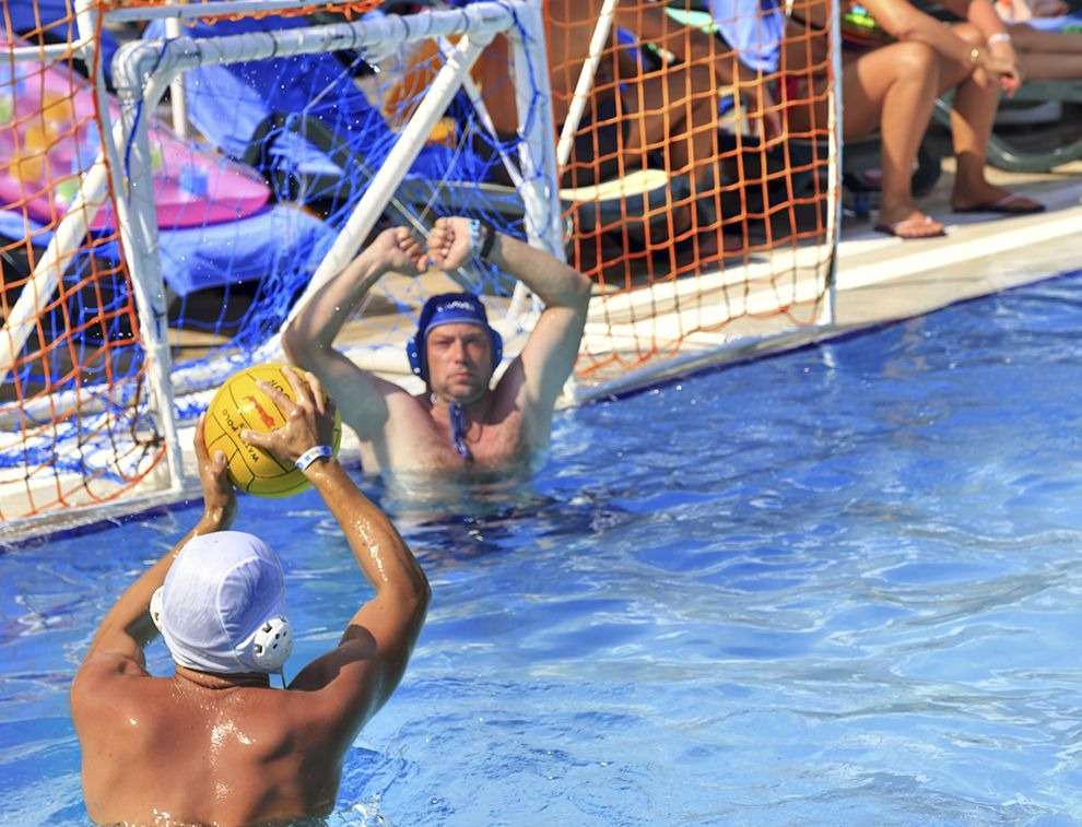 cheap resort hotels to Spend holiday with family