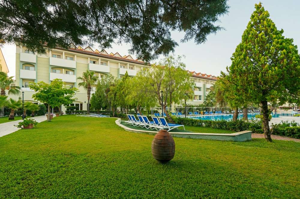 cheap resort hotels to Spend holiday with family