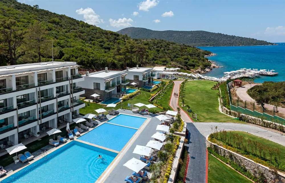 cheap resort hotels to Spend holiday with family