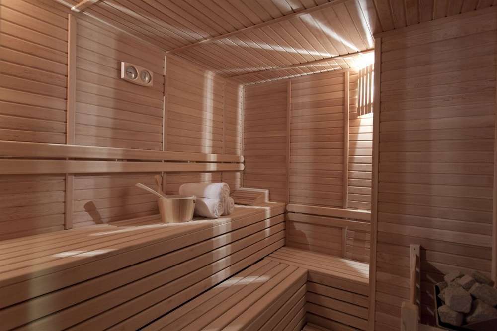 cheap resort hotels to Spend holiday with family