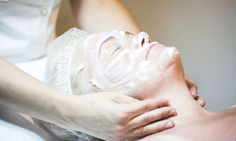 cheap resort hotels to Spend holiday with family