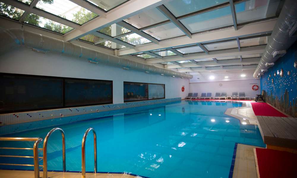 cheap resort hotels to Spend holiday with family