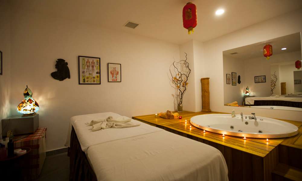 cheap resort hotels to Spend holiday with family