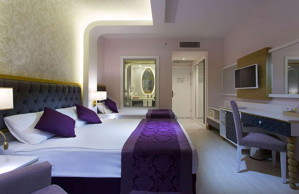 Hotel Room Triple Room