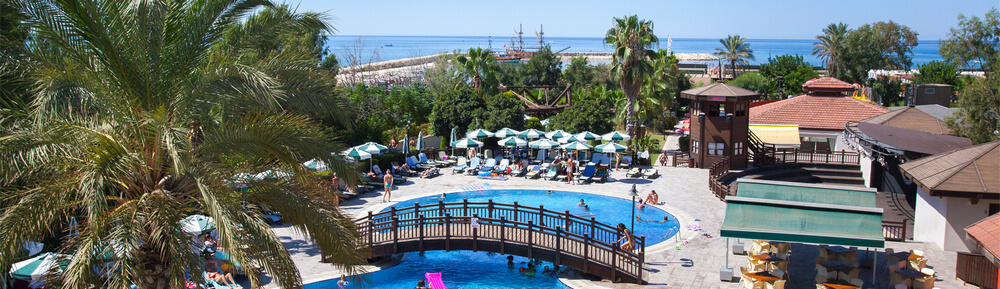 cheap resort hotels to Spend holiday with family