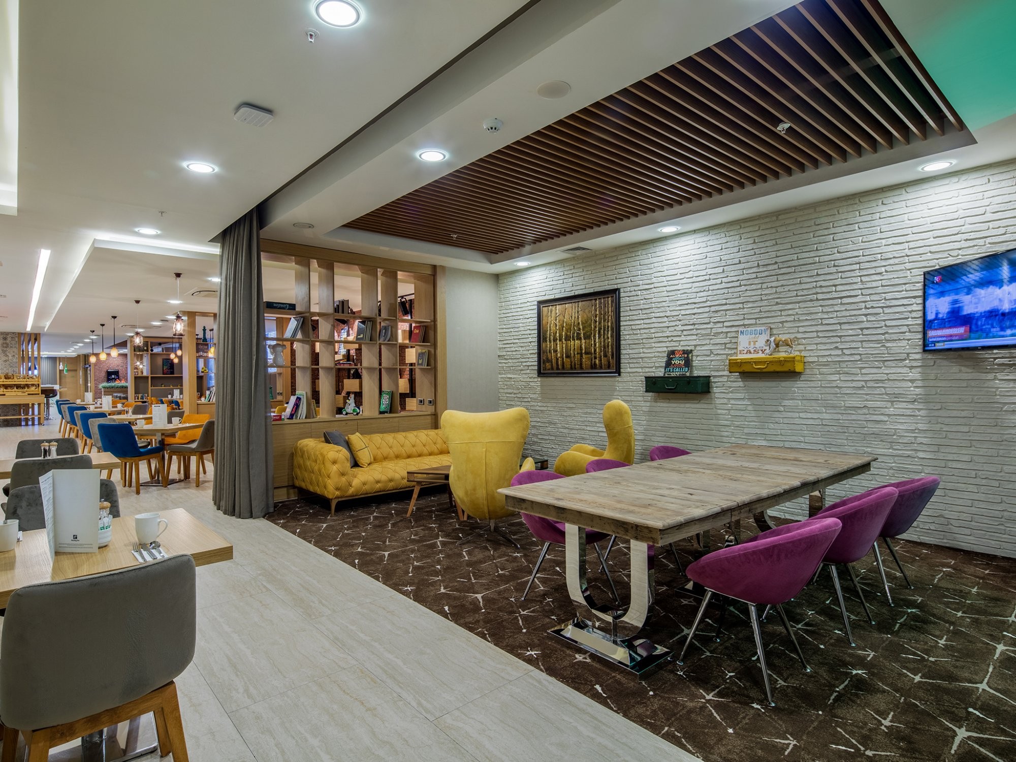 cheap resort hotels to Spend holiday with family