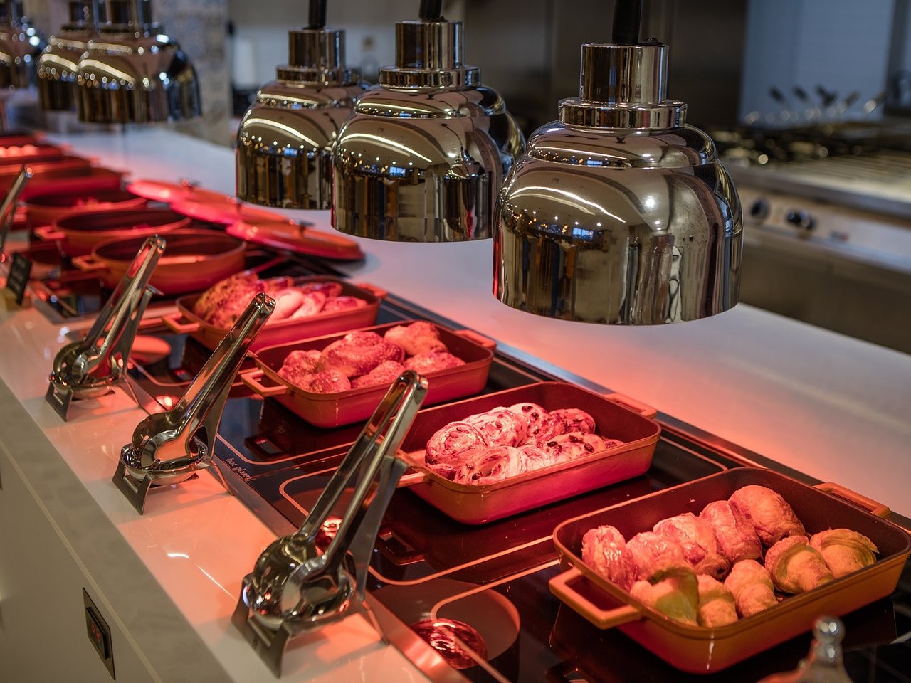 cheap resort hotels to Spend holiday with family