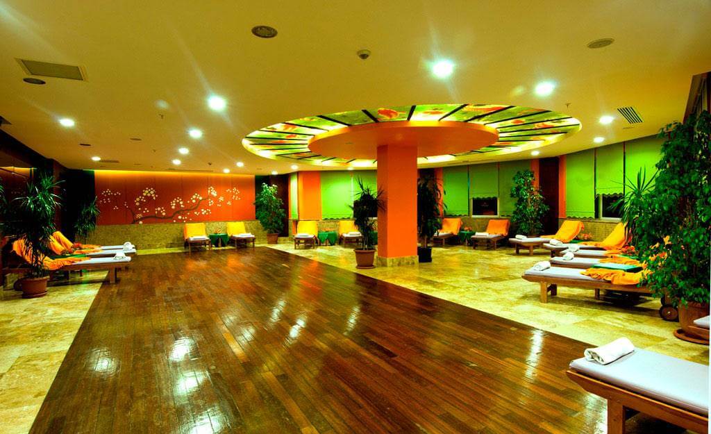 cheap resort hotels to Spend holiday with family