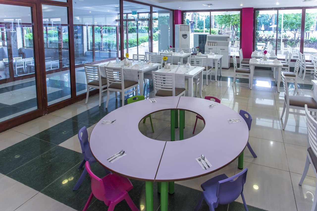 cheap resort hotels to Spend holiday with family