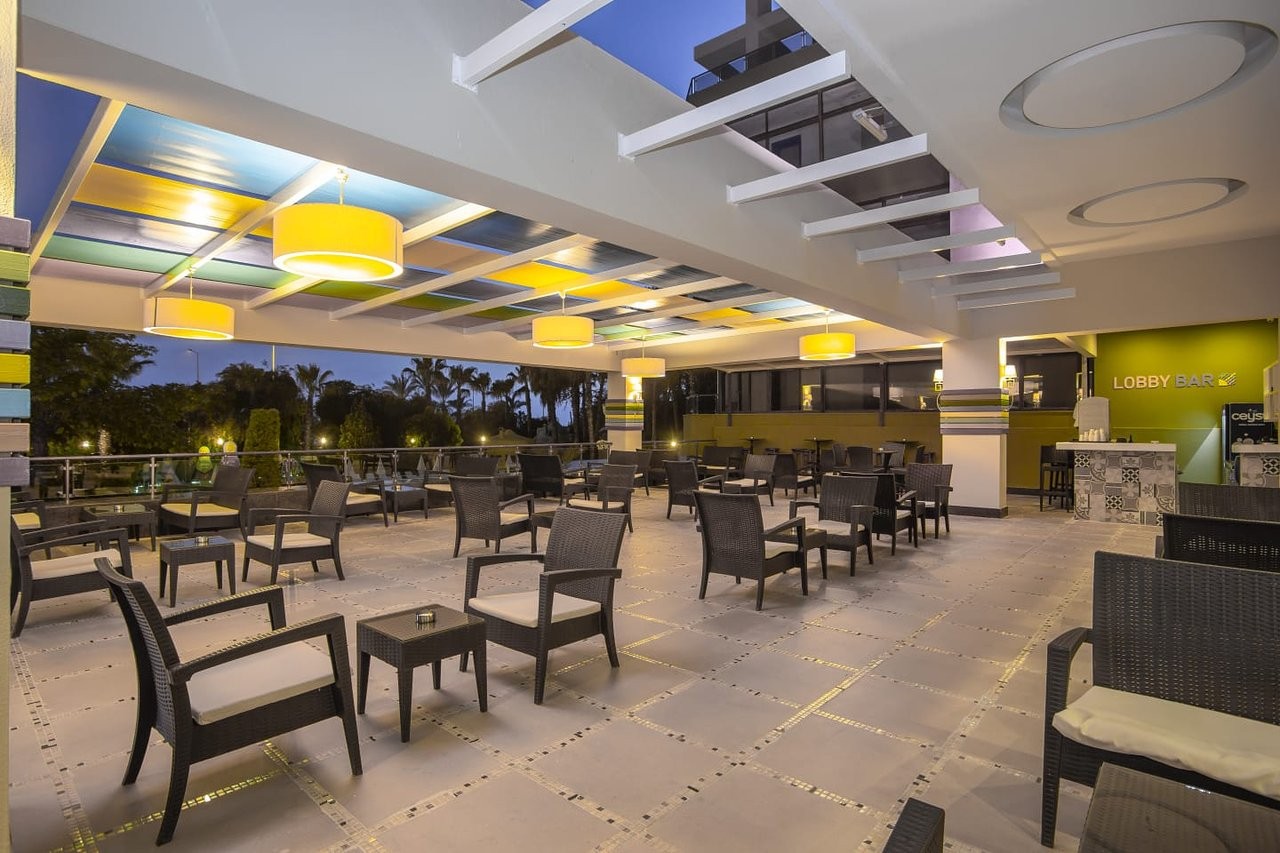 cheap resort hotels to Spend holiday with family