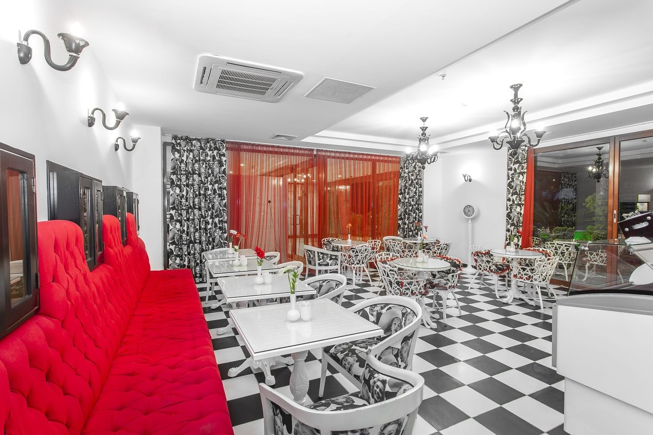 cheap resort hotels to Spend holiday with family