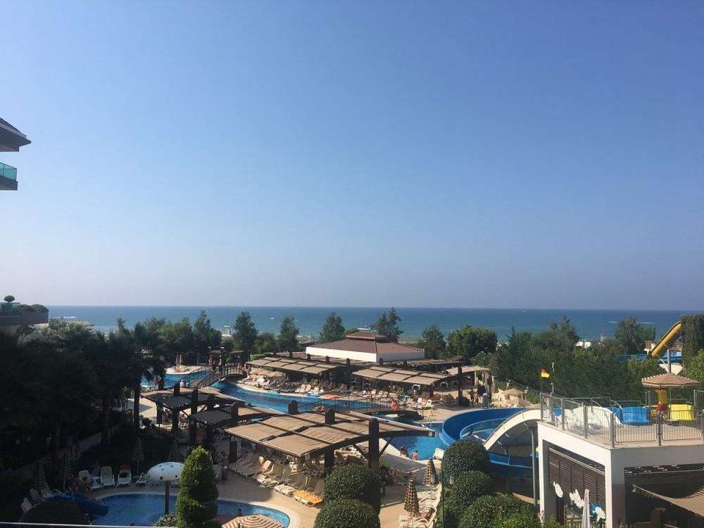 cheap resort hotels to Spend holiday with family