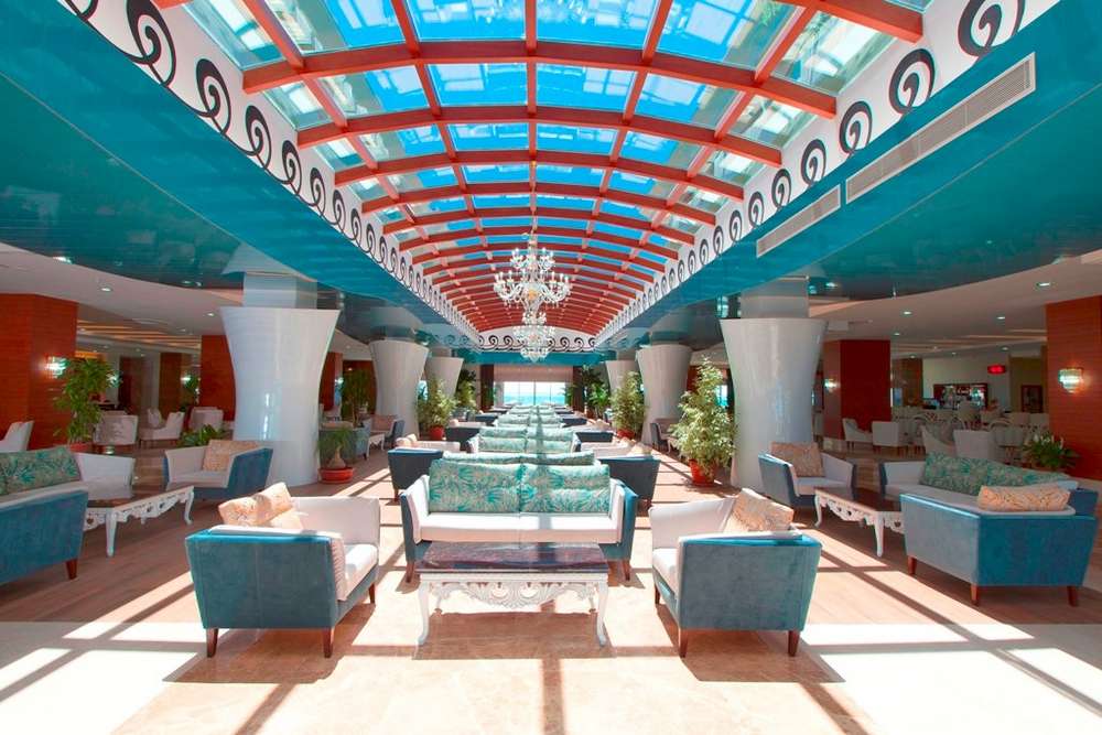 cheap resort hotels to Spend holiday with family