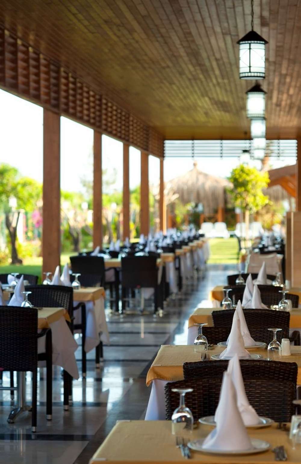 cheap resort hotels to Spend holiday with family