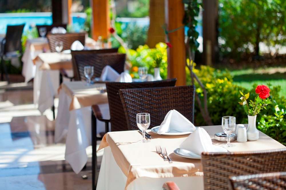 cheap resort hotels to Spend holiday with family