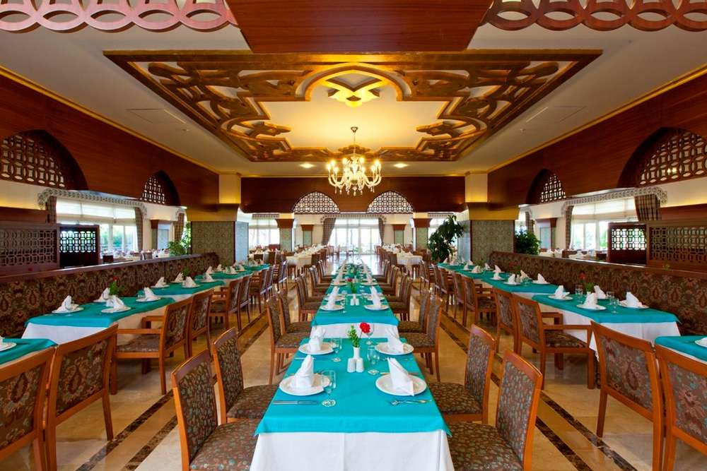 cheap resort hotels to Spend holiday with family