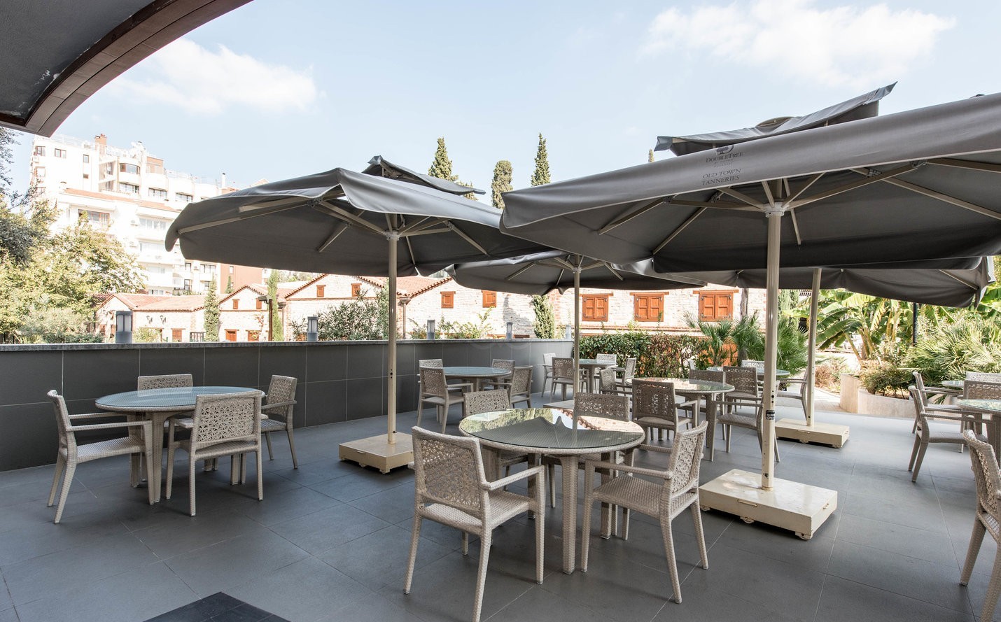 cheap resort hotels to Spend holiday with family