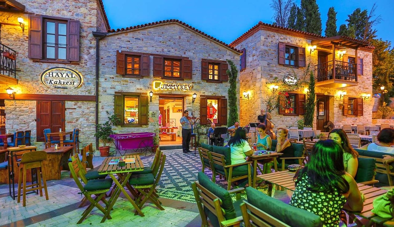 cheap resort hotels to Spend holiday with family