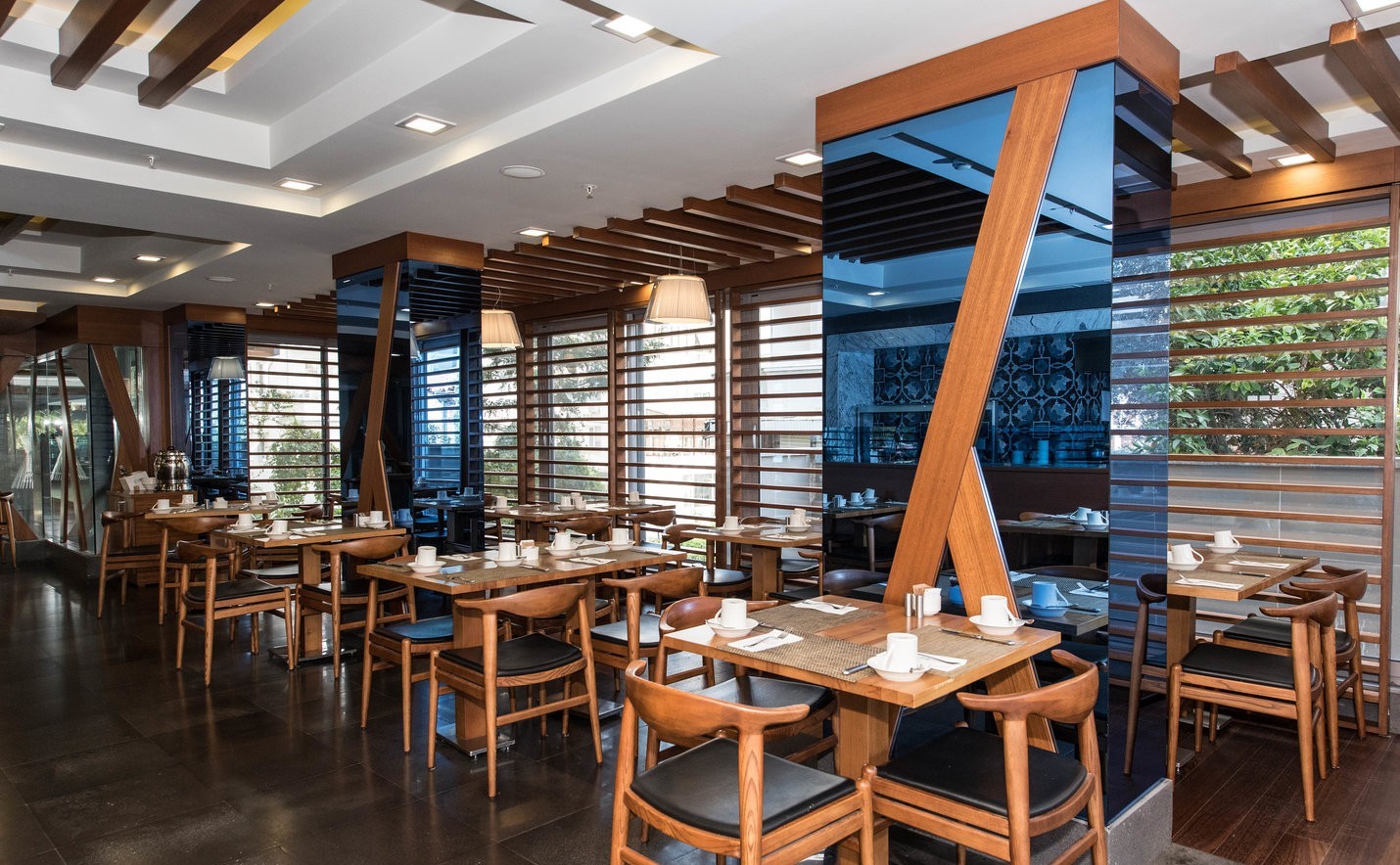 cheap resort hotels to Spend holiday with family