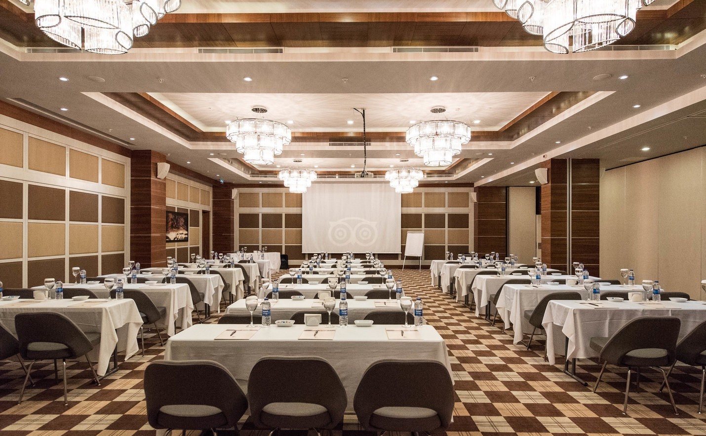 cheap resort hotels to Spend holiday with family