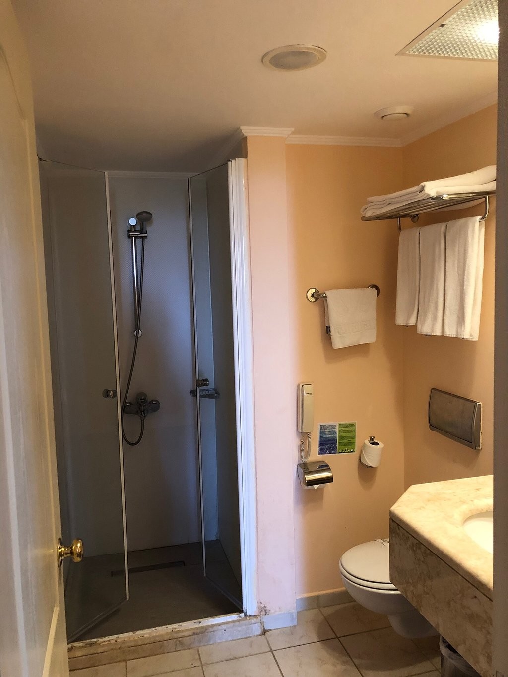 cheap resort hotels in Turkey to Spend holiday with family