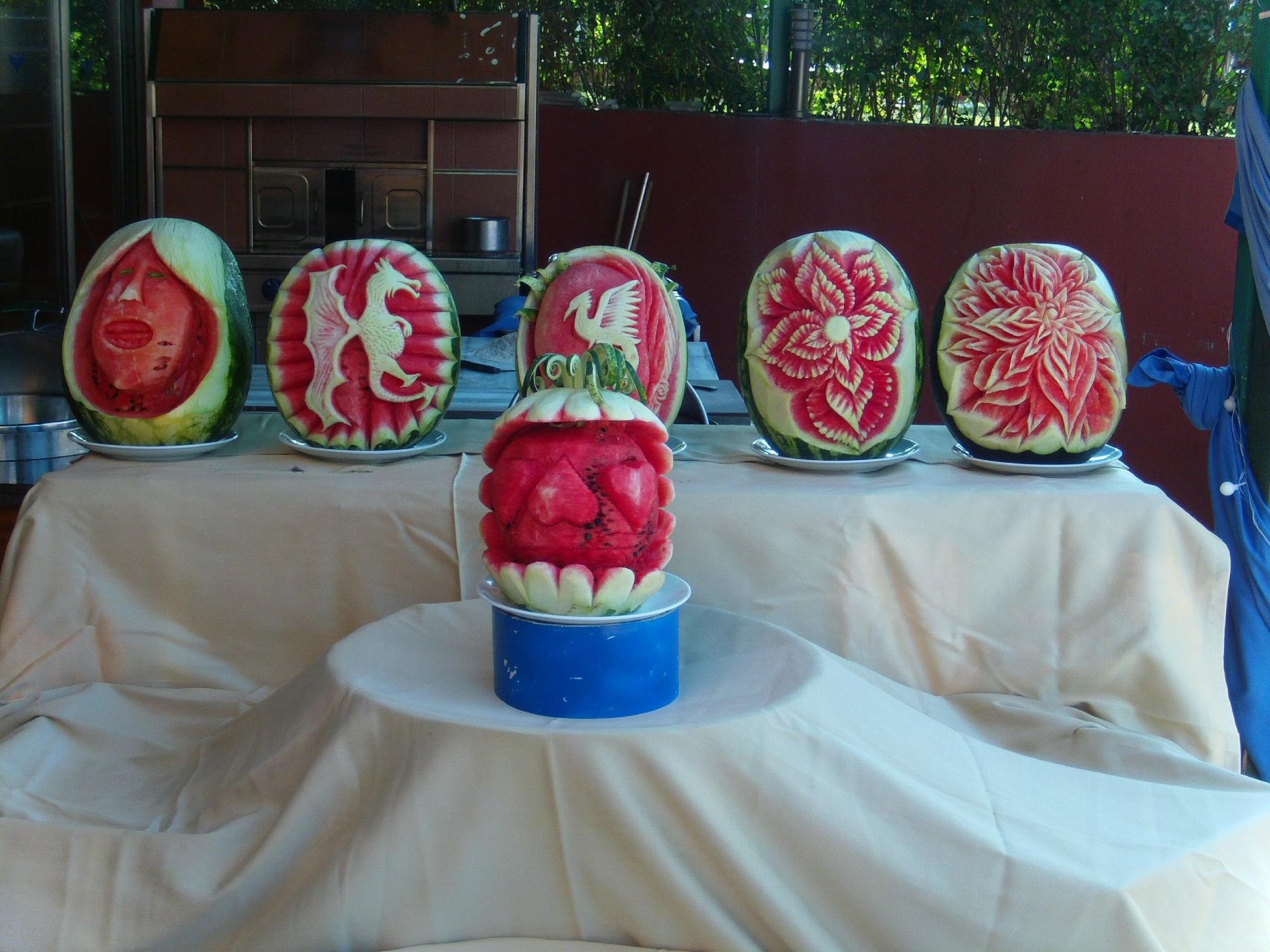 cheap resort hotels to Spend holiday with family