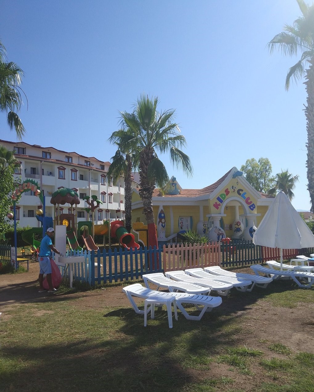 cheap resort hotels to Spend holiday with family