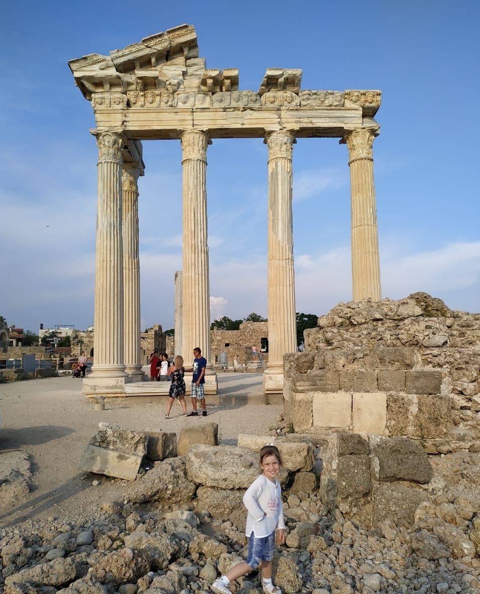 cheap resort hotels to Spend holiday with family