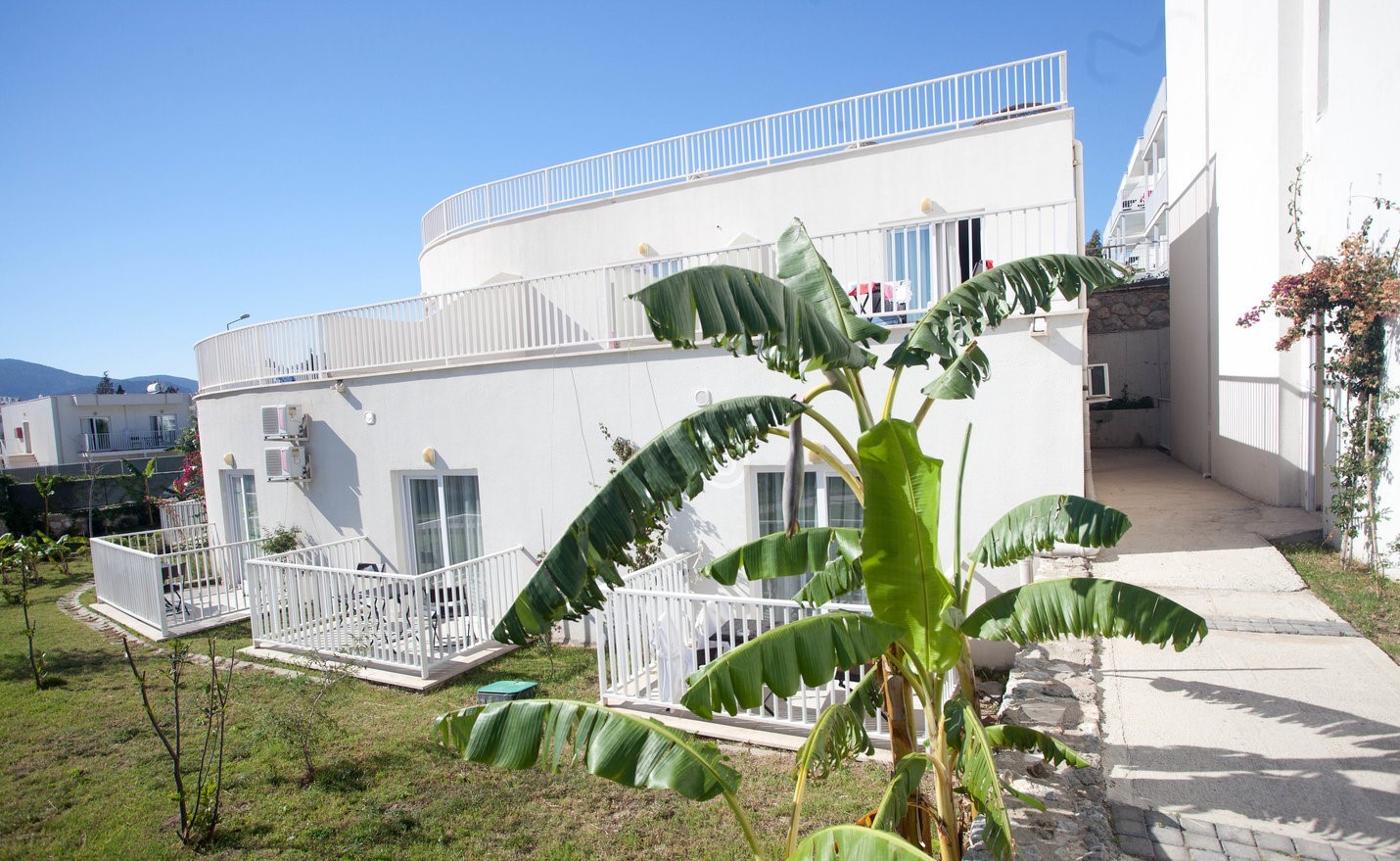 cheap resort hotels to Spend holiday with family