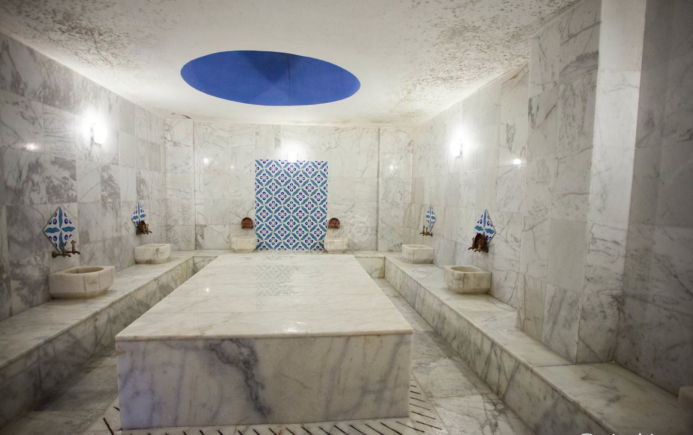 cheap resort hotels to Spend holiday with family